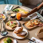 Leon & Lounge מלון בודפשט
