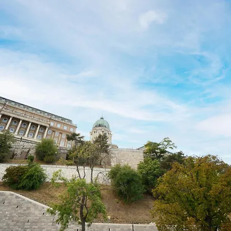 Leon & Lounge ホテル