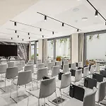 Leon & Lounge 4*