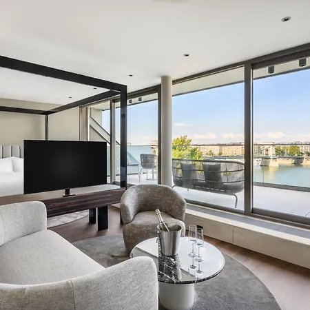 Leon & Lounge بودابست