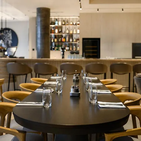 Leon & Lounge فندق