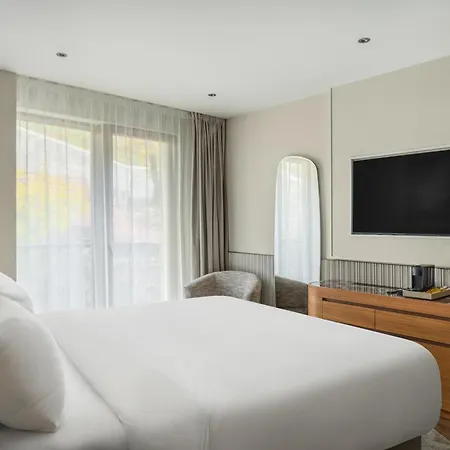 Leon & Lounge Hotel 4*