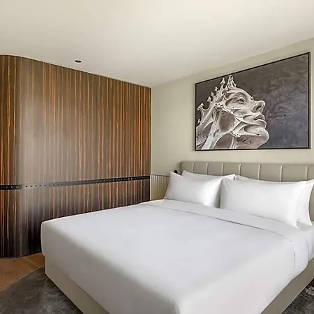 Leon & Lounge 4* Budapest