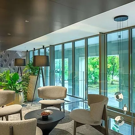 Leon & Lounge 4* Budapest