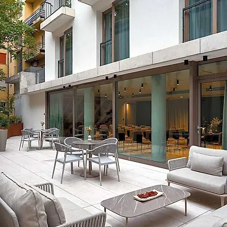 Leon & Lounge فندق بودابست