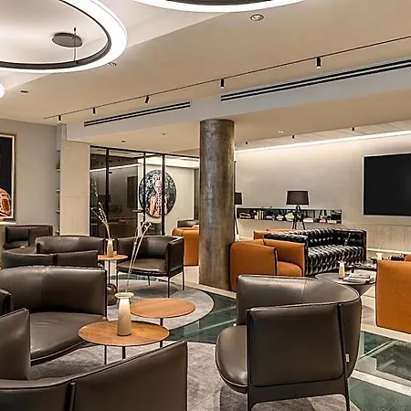 Leon & Lounge