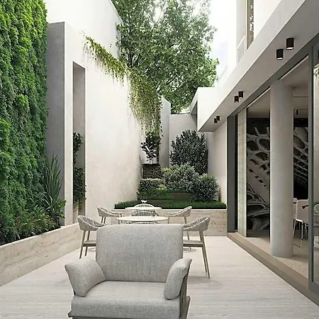 Leon & Lounge بودابست