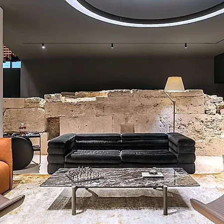 Leon & Lounge فندق