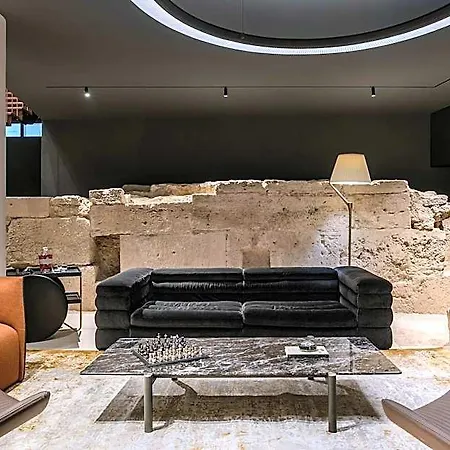 Leon & Lounge 4* بودابست