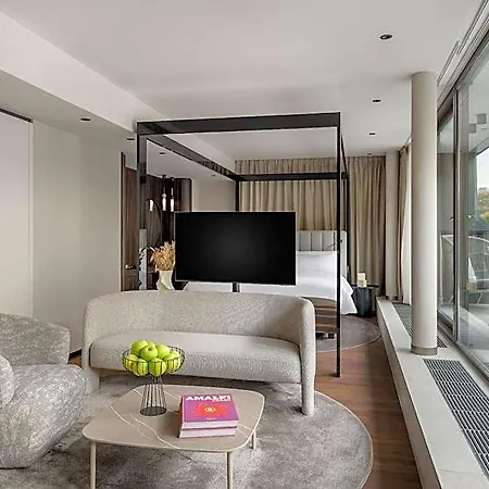 Leon & Lounge فندق بودابست