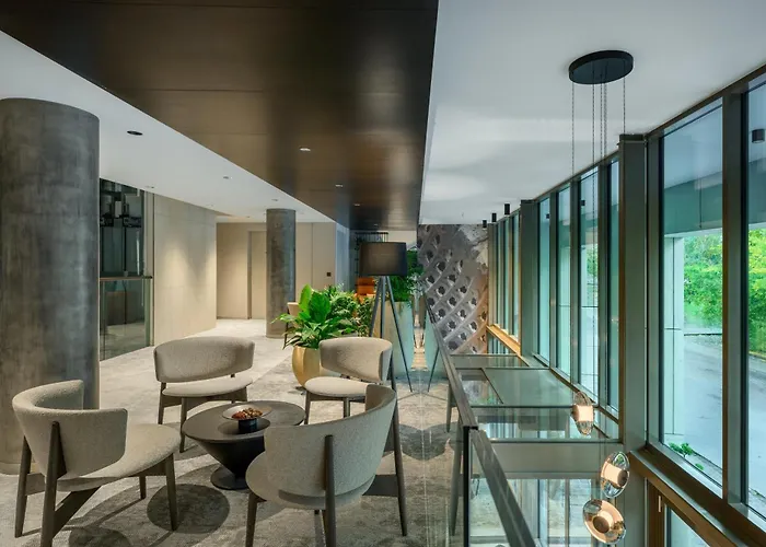 Hotel Leon Hotel&lounge 4*