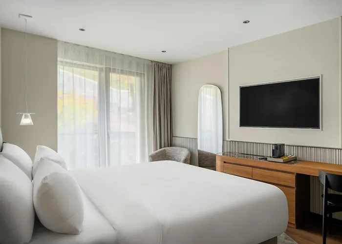 Leon & Lounge Hotel 4*