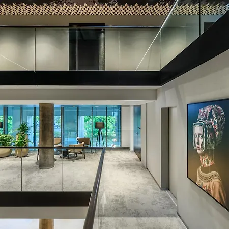 Leon Hotel&lounge 4*